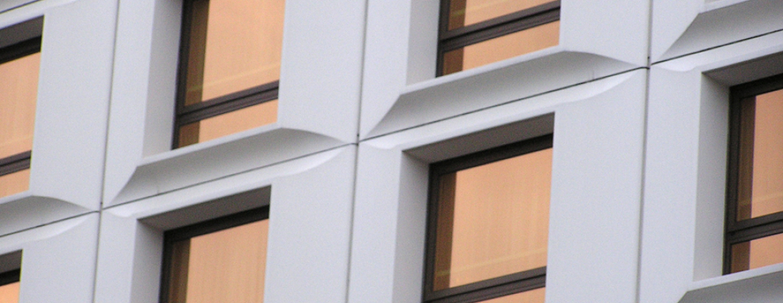 Tanie, ładne okna aluminiowe z ciepłym montażem w warstwie ocieplenia. Częstochowa