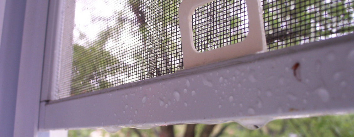 Modne, ładne moskitiery zwijane do okien plastikowych i aluminiowych Ostrowiec Świętokrzyski